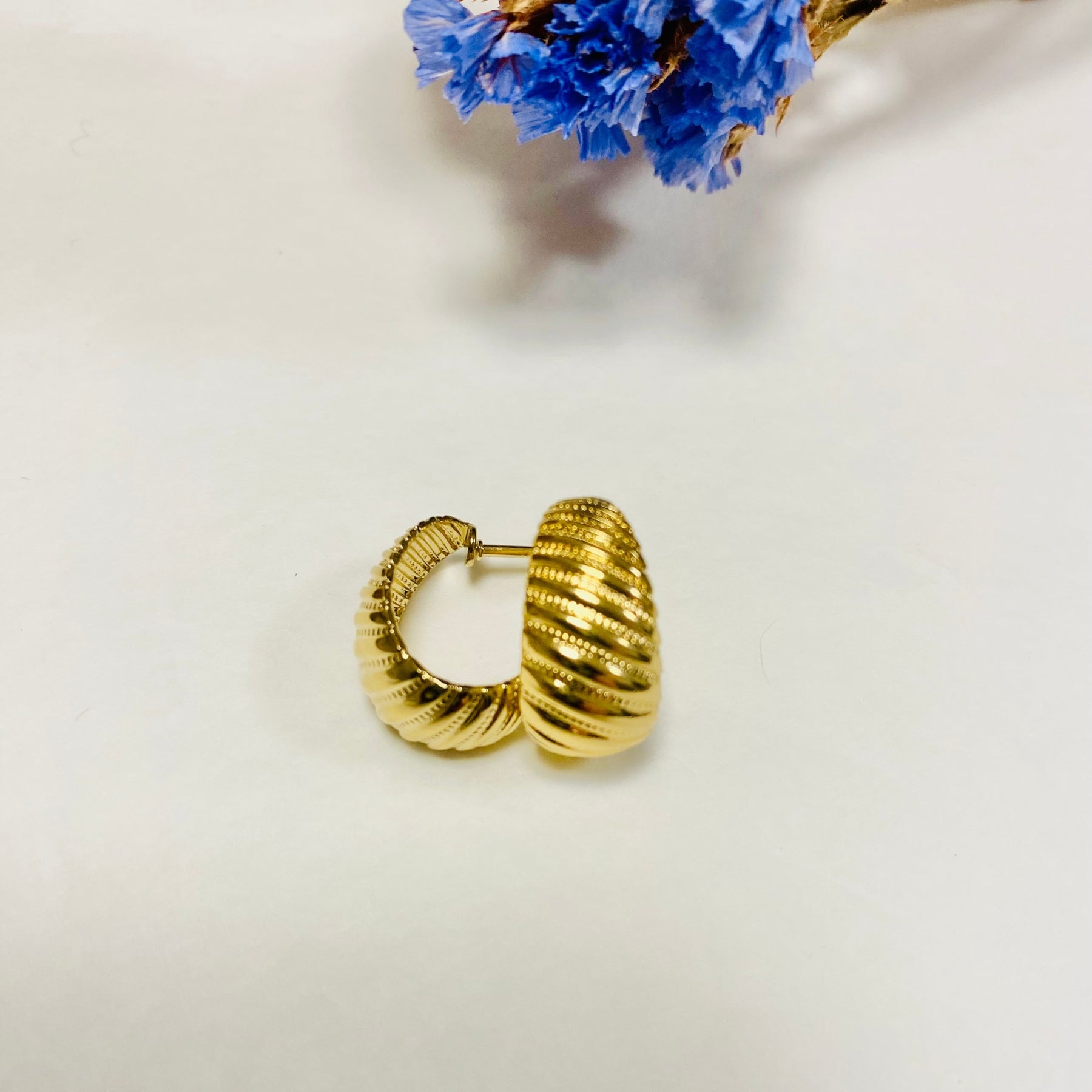 Garance gold hoop earrings