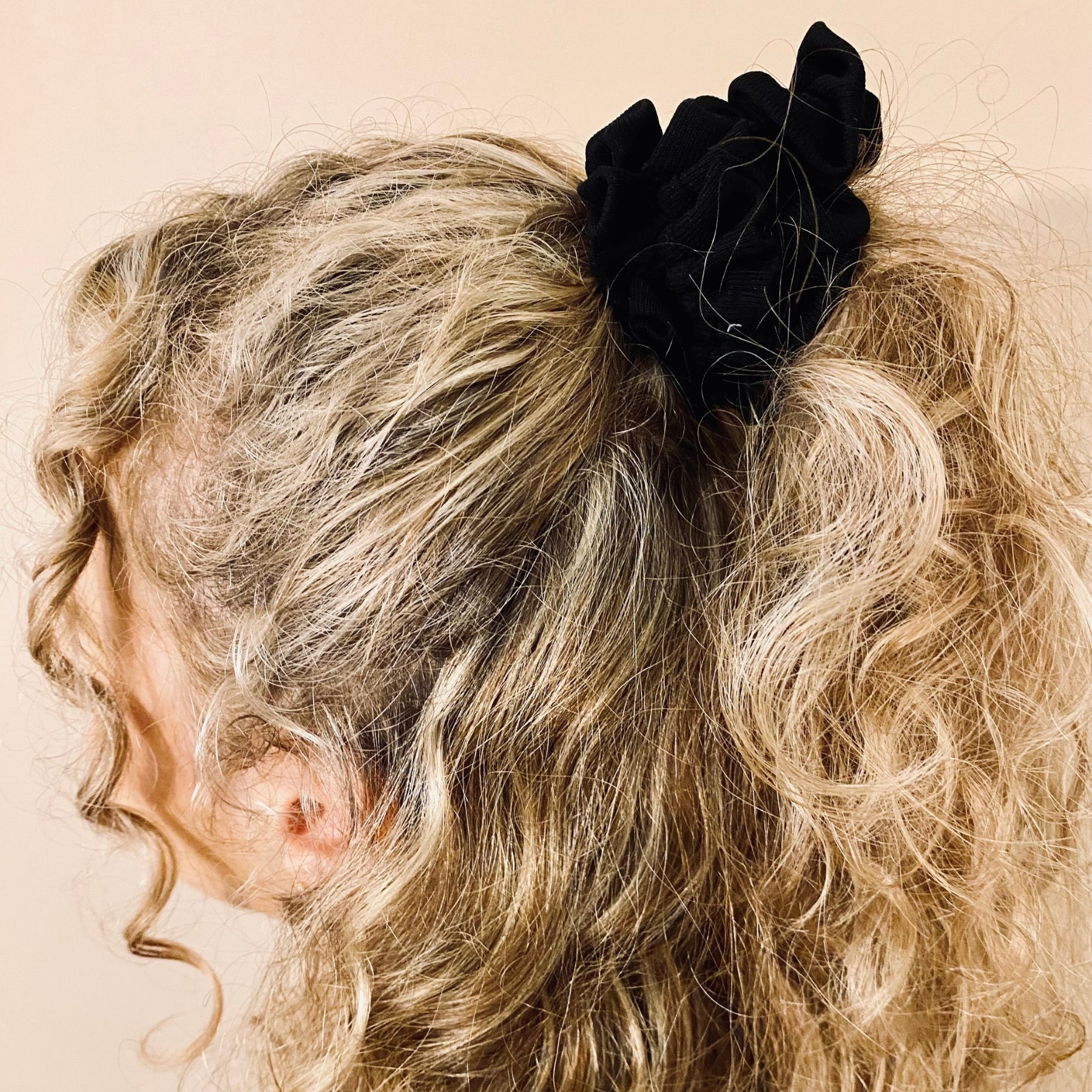 Peony Scrunchie (several colors)