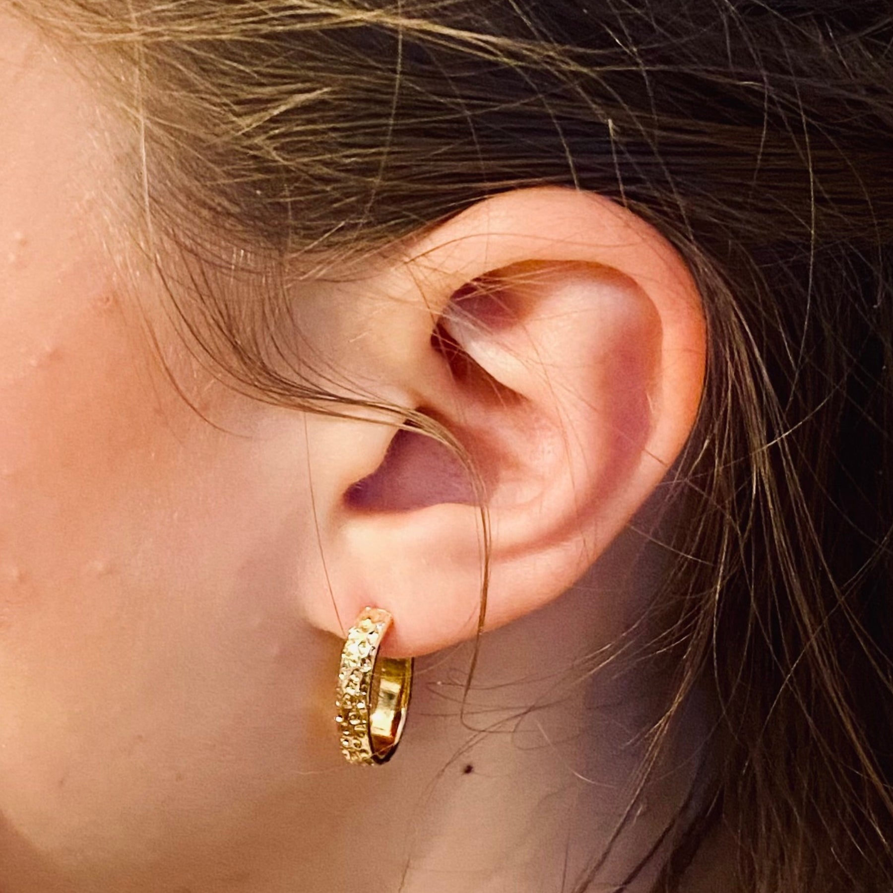 Boucles d'oreilles dorées martelées ovales made in France